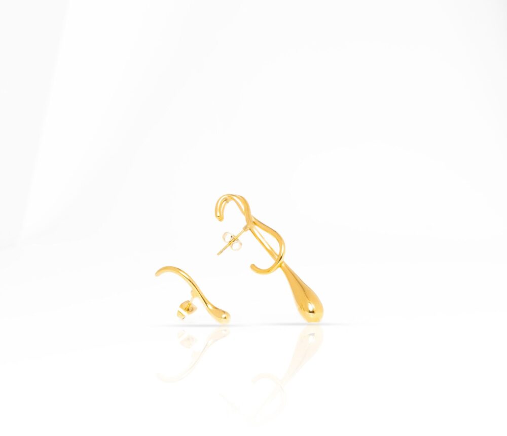 Elara Drop Earrings - Image 2